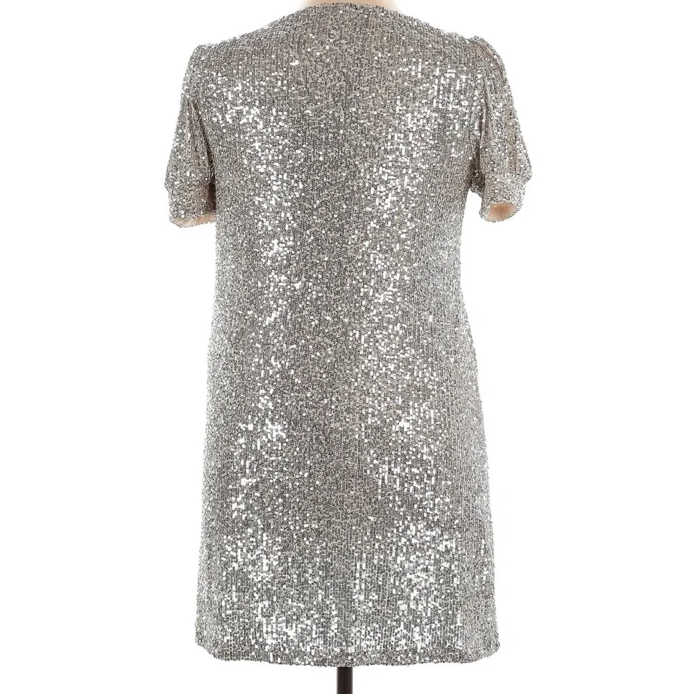 🪩 Sequin Dress 🪩 - Picture 6 of 8